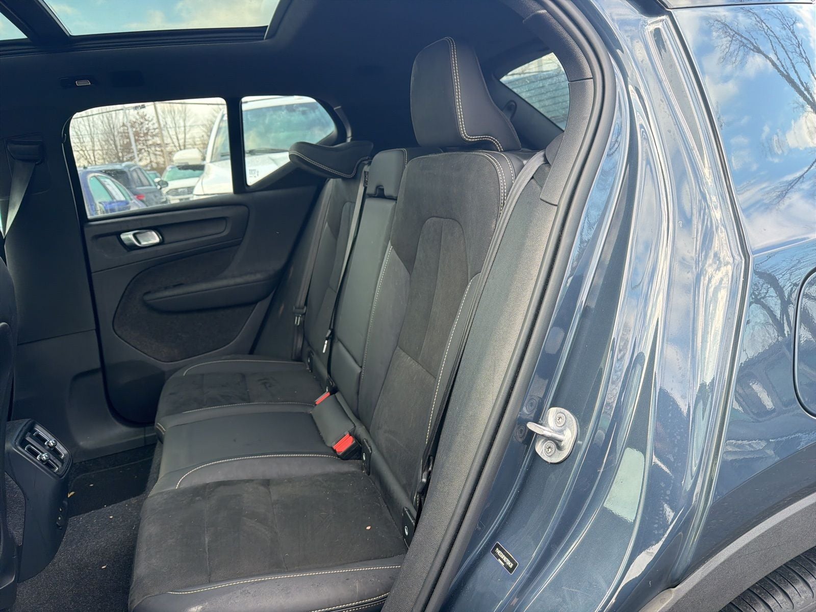 2022 Volvo XC40 Recharge Pure Electric P8 Plus