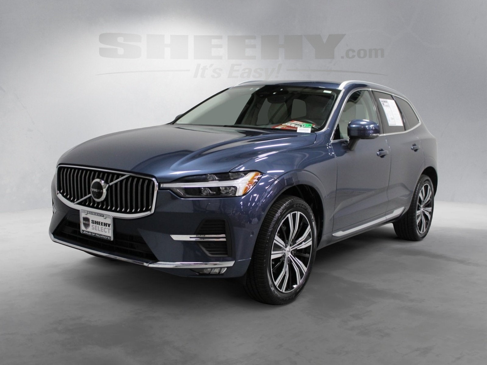2023 Volvo XC60 B5 Plus Bright Theme