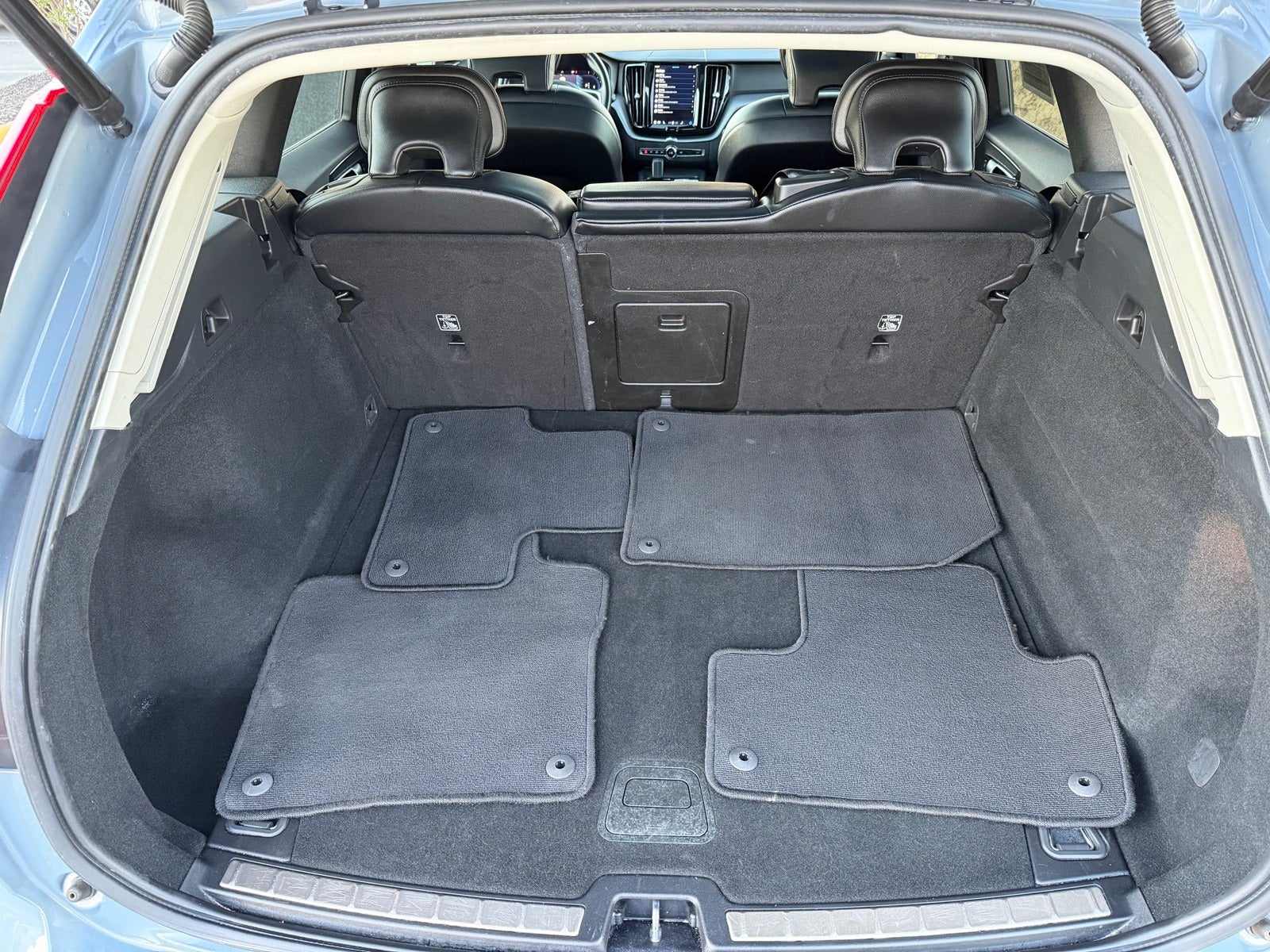 2023 Volvo XC60 B5 Core