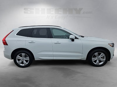 2022 Volvo XC60 B5 Momentum hybrid