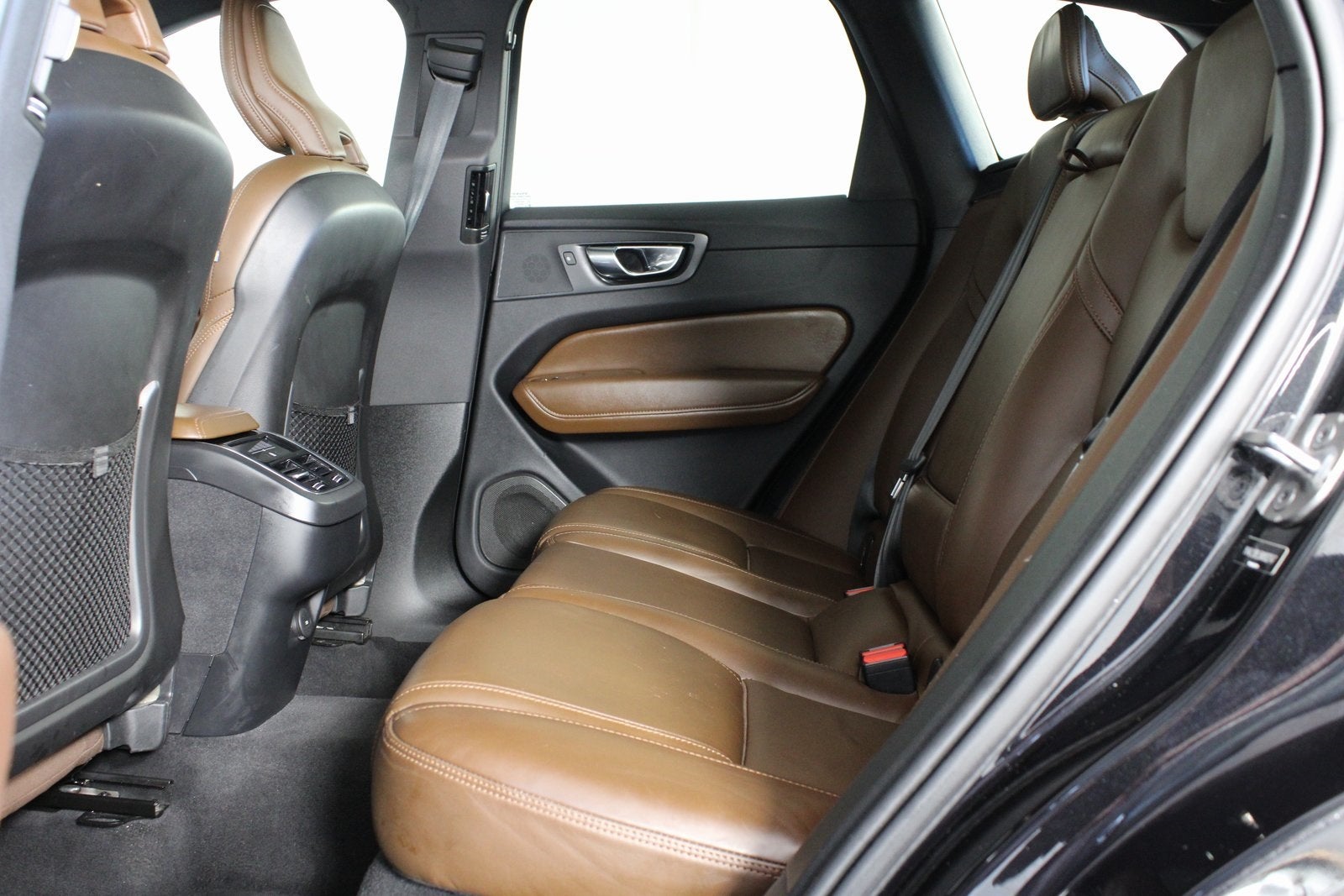 2022 Volvo XC60 B5 Inscription