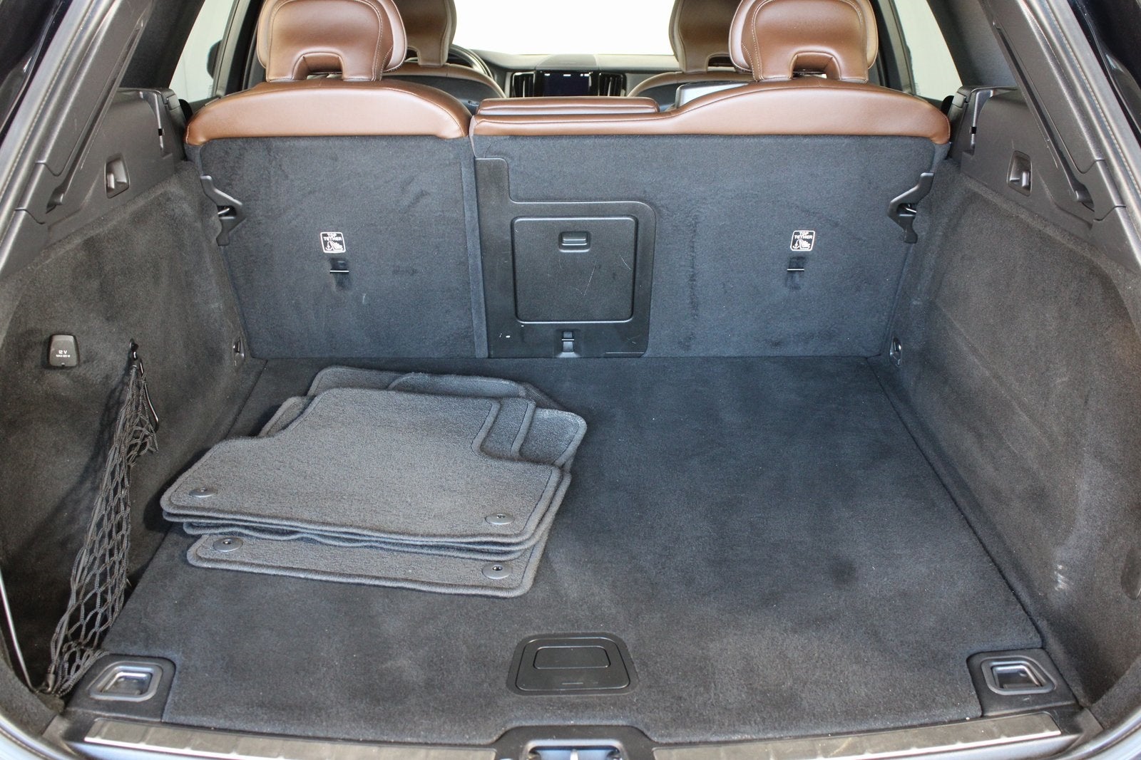 2022 Volvo XC60 B5 Inscription