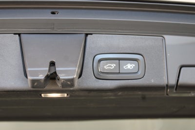 2022 Volvo XC60 B5 Inscription