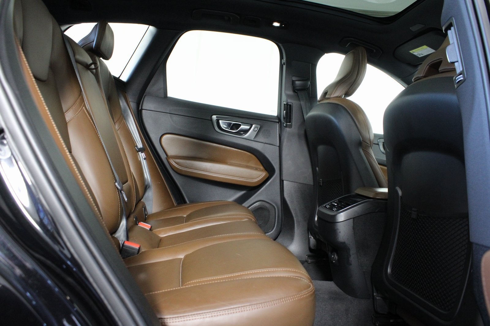 2022 Volvo XC60 B5 Inscription