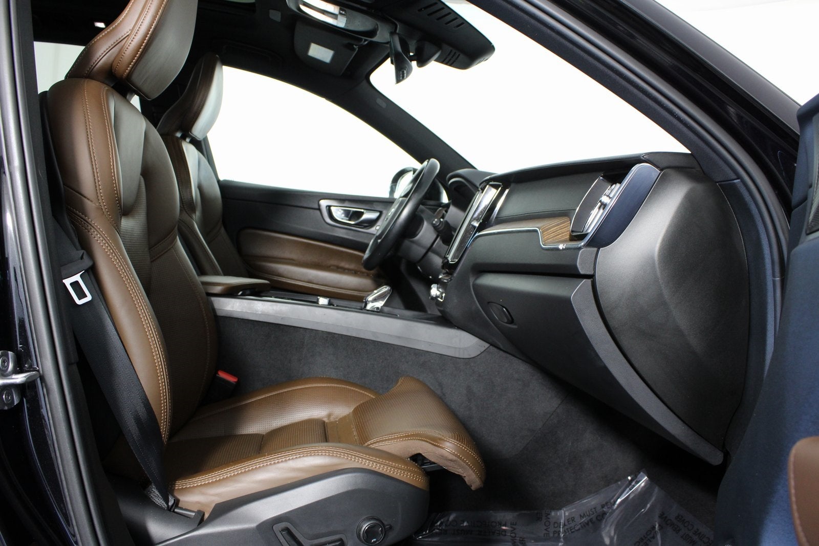 2022 Volvo XC60 B5 Inscription