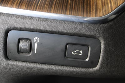 2022 Volvo XC60 B5 Inscription