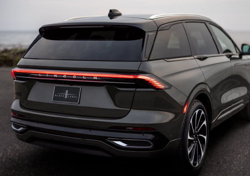 The rear of a 2024 Lincoln Black Label Nautilus® SUV displays full LED rear lighting. | Sheehy Lincoln of Gaithersburg in Gaithersburg MD