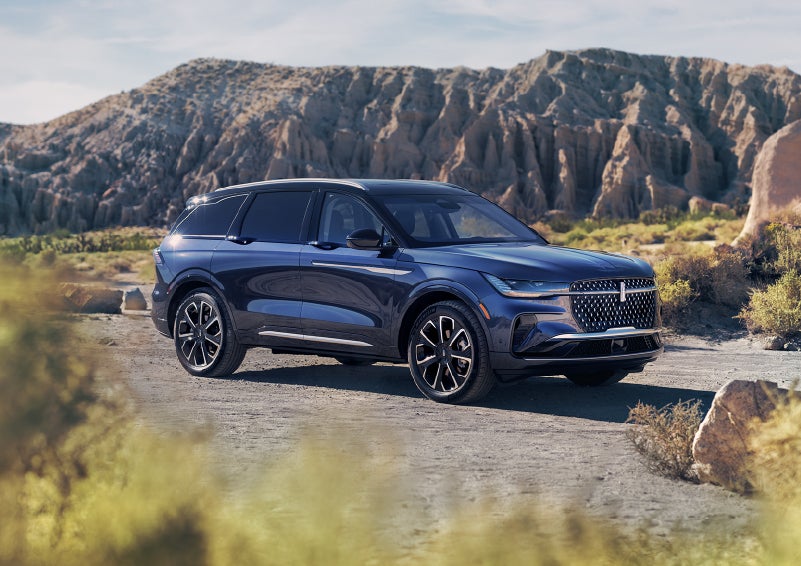 A 2024 Lincoln Nautilus® SUV is parked in a desert national park. | Sheehy Lincoln of Gaithersburg in Gaithersburg MD