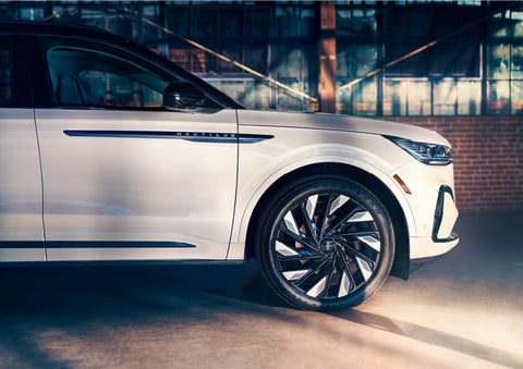 The wheels of the available Jet Appearance Package are highlighted. | Sheehy Lincoln of Gaithersburg in Gaithersburg MD