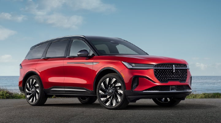 A 2025 Lincoln Nautilus® Reserve model is shown with the stylish available Jet Appearance Package. | Sheehy Lincoln of Gaithersburg in Gaithersburg MD